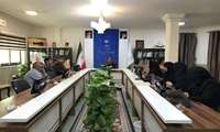نشست رئیس اداره کنترل ناقلین وزارت بهداشت با فرماندار شهرستان قشم و بازدید میدانی از ایستگاه های تله گذاری پشه آئدس