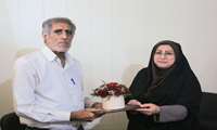 تقدیر از همکار بازنشسته روابط عمومی دانشگاه 